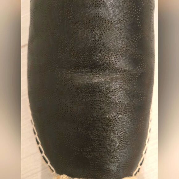 Coach Carley Black leather Espadrille Slip-On Shoes with Coach design on top. - Picture 4 of 4